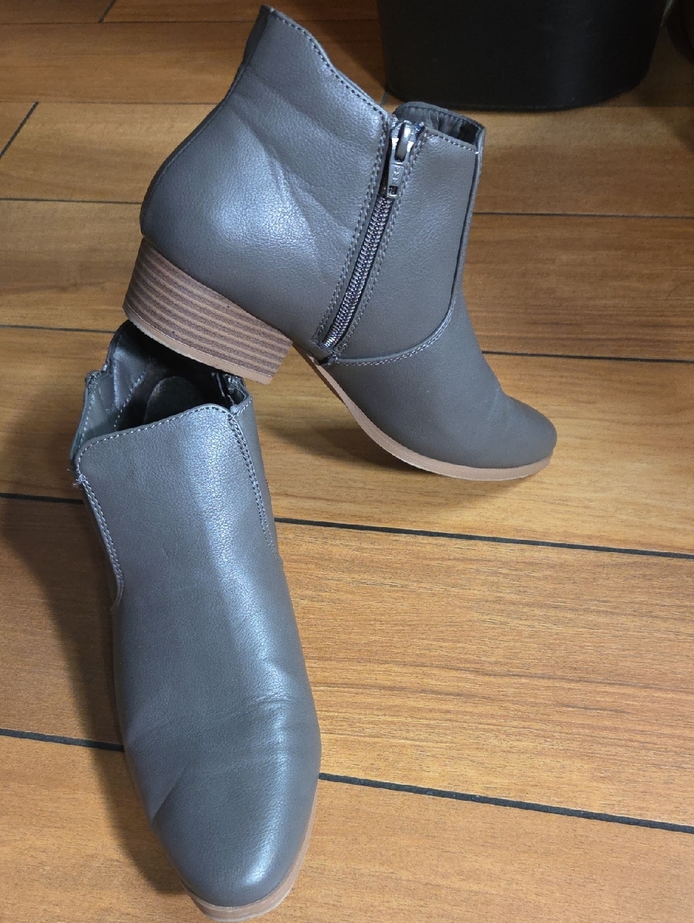 croft & barrow Gray Faux Leather Ankle Booties with Wooden Stacked Heel